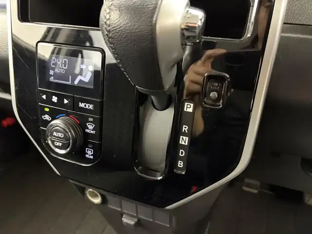 トヨタ タンク カスタムG－T 愛知県 2018(平30)年 4.7万km パールホワイトⅢ スマートアシストII/衝突回避支援システム/車線逸脱警報/純正9インチナビ/CD/DVD/Bluetooth/フルセグTV/バックカメラ/ビルトインETC2.0/両側パワースライドドア/LEDヘッドライト/フォグランプ/純正15インチアルミホイール/取扱説明書/スペアキー