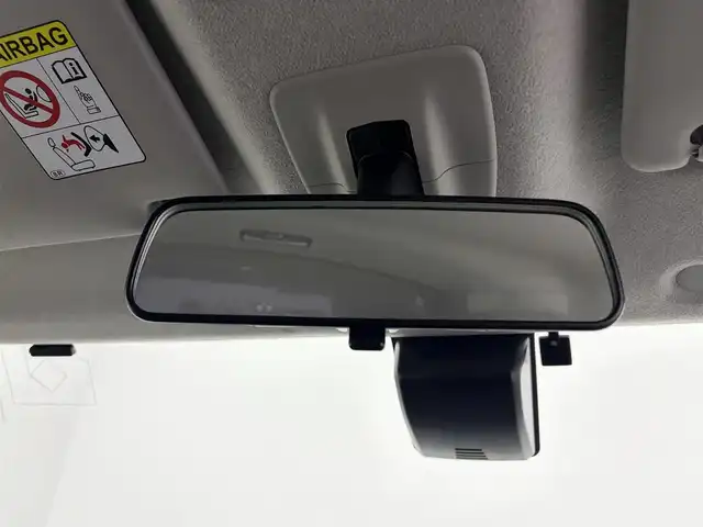 トヨタ タンク カスタムG－T 愛知県 2018(平30)年 4.7万km パールホワイトⅢ スマートアシストII/衝突回避支援システム/車線逸脱警報/純正9インチナビ/CD/DVD/Bluetooth/フルセグTV/バックカメラ/ビルトインETC2.0/両側パワースライドドア/LEDヘッドライト/フォグランプ/純正15インチアルミホイール/取扱説明書/スペアキー