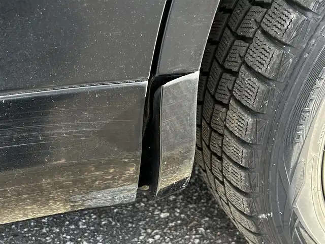 トヨタ ヴォクシー X Lエディション 道央・札幌 2012(平24)年 9.8万km ブラック ４WD/社外HDDナビ/AM/FM/BT/CD/DVD/SD/フルセグ/バックカメラ/ビルトインETC/ステアリングリモコン/MTモード付AT/リモコンキー/オートライト/電動格納ミラー/ウィンカーミラー/純正フロアマット/ドアバイザー