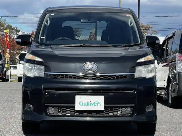 トヨタ ヴォクシー X Lエディション 道央・札幌 2012(平24)年 9.8万km ブラック ４WD/社外HDDナビ/AM/FM/BT/CD/DVD/SD/フルセグ/バックカメラ/ビルトインETC/ステアリングリモコン/MTモード付AT/リモコンキー/オートライト/電動格納ミラー/ウィンカーミラー/純正フロアマット/ドアバイザー