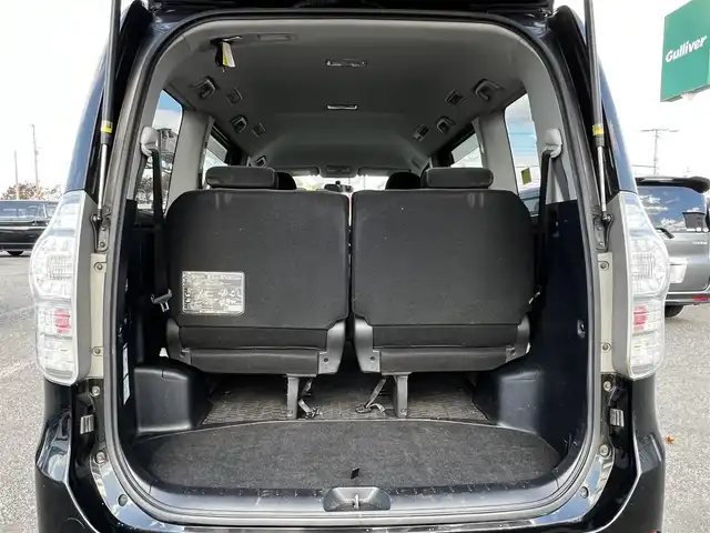 トヨタ ヴォクシー X Lエディション 道央・札幌 2012(平24)年 9.8万km ブラック ４WD/社外HDDナビ/AM/FM/BT/CD/DVD/SD/フルセグ/バックカメラ/ビルトインETC/ステアリングリモコン/MTモード付AT/リモコンキー/オートライト/電動格納ミラー/ウィンカーミラー/純正フロアマット/ドアバイザー