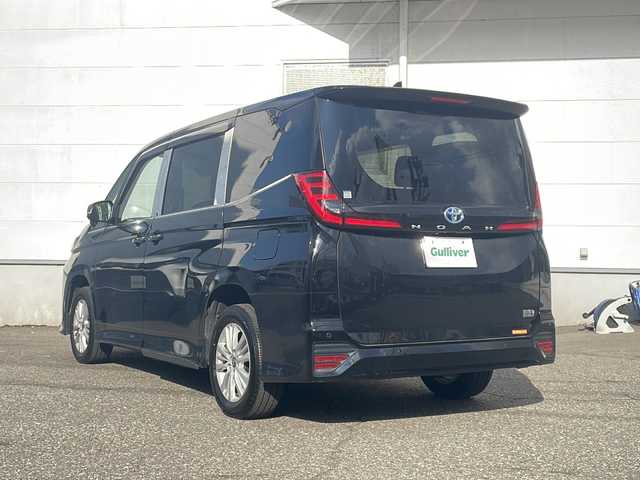 トヨタ ノア ハイブリッド S－Z 福井県 2024(令6)年 1万km アティチュードブラックマイカ 登録時走行距離９１９１ｋｍ/ワンオーナー/４WD/純正メモリナビゲーション/（CD/DVD/BT）/フルセグテレビ/バックカメラ/プリクラッシュセーフティ/レーンキープアシスト/アダプティブクルーズコントロール/ブラインドスポットモニター/両側電動スライドドア/純正フリップダウンモニター/前後ドライブレコーダー（ミラー一体型）/純正16インチアルミホイール/パワーバックドア/ユニバーサルステップ/ハーフレザーシート/スペアタイヤ/AC100V 電源/クリアランスソナー/シートヒーター/ETC2.0（ビルトイン）/LEDライト/LEDフォグランプ/ステアリングリモコン/オートリトラミラー/オートハイビーム/オートライト/ライトレベライザー/スマートキー/プッシュスタート/保証書/取扱説明書