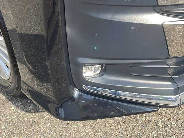 トヨタ ノア ハイブリッド S－Z 福井県 2024(令6)年 1万km アティチュードブラックマイカ 登録時走行距離９１９１ｋｍ/ワンオーナー/４WD/純正メモリナビゲーション/（CD/DVD/BT）/フルセグテレビ/バックカメラ/プリクラッシュセーフティ/レーンキープアシスト/アダプティブクルーズコントロール/ブラインドスポットモニター/両側電動スライドドア/純正フリップダウンモニター/前後ドライブレコーダー（ミラー一体型）/純正16インチアルミホイール/パワーバックドア/ユニバーサルステップ/ハーフレザーシート/スペアタイヤ/AC100V 電源/クリアランスソナー/シートヒーター/ETC2.0（ビルトイン）/LEDライト/LEDフォグランプ/ステアリングリモコン/オートリトラミラー/オートハイビーム/オートライト/ライトレベライザー/スマートキー/プッシュスタート/保証書/取扱説明書