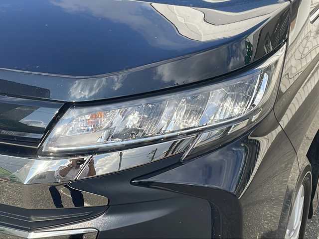 トヨタ ノア ハイブリッド S－Z 福井県 2024(令6)年 1万km アティチュードブラックマイカ 登録時走行距離９１９１ｋｍ/ワンオーナー/４WD/純正メモリナビゲーション/（CD/DVD/BT）/フルセグテレビ/バックカメラ/プリクラッシュセーフティ/レーンキープアシスト/アダプティブクルーズコントロール/ブラインドスポットモニター/両側電動スライドドア/純正フリップダウンモニター/前後ドライブレコーダー（ミラー一体型）/純正16インチアルミホイール/パワーバックドア/ユニバーサルステップ/ハーフレザーシート/スペアタイヤ/AC100V 電源/クリアランスソナー/シートヒーター/ETC2.0（ビルトイン）/LEDライト/LEDフォグランプ/ステアリングリモコン/オートリトラミラー/オートハイビーム/オートライト/ライトレベライザー/スマートキー/プッシュスタート/保証書/取扱説明書