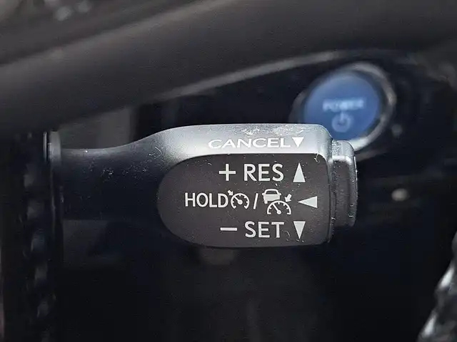 トヨタ プリウス SセーフティプラスⅡ 大阪府 2021(令3)年 14.8万km プラチナホワイトパールマイカ /禁煙//ワンオーナー//純正SDナビ【NSZT-Y68T】//バックカメラ//衝突軽減ブレーキ//クルーズコントロール//レーンキープアシスト//オートハイビーム//社外３６０°ドラレコ【dAction DC5000】//スマートキーｘ２//プッシュスタート