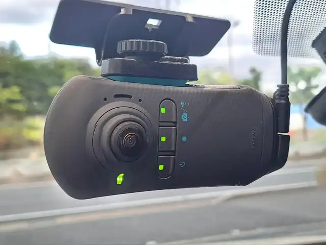 トヨタ プリウス SセーフティプラスⅡ 大阪府 2021(令3)年 14.8万km プラチナホワイトパールマイカ /禁煙//ワンオーナー//純正SDナビ【NSZT-Y68T】//バックカメラ//衝突軽減ブレーキ//クルーズコントロール//レーンキープアシスト//オートハイビーム//社外３６０°ドラレコ【dAction DC5000】//スマートキーｘ２//プッシュスタート