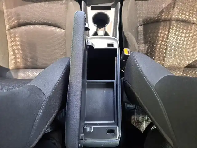 トヨタ プリウス SセーフティプラスⅡ 大阪府 2021(令3)年 14.8万km プラチナホワイトパールマイカ /禁煙//ワンオーナー//純正SDナビ【NSZT-Y68T】//バックカメラ//衝突軽減ブレーキ//クルーズコントロール//レーンキープアシスト//オートハイビーム//社外３６０°ドラレコ【dAction DC5000】//スマートキーｘ２//プッシュスタート