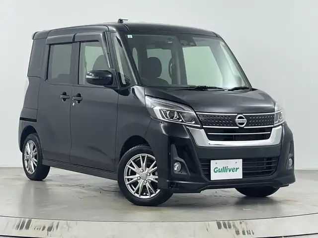 日産 デイズ ルークス ハイウェイスターX 埼玉県 2017(平29)年 4.4万km ブラック 純正ナビ/アラウンドビューモニター/ドライブレコーダー/ETC/衝突被害軽減ブレーキ/オートマティックハイビーム/LEDライト/純正フロアマット/サーキュレーター/サンバイザー/片側パワースライドドア/プッシュスタート
