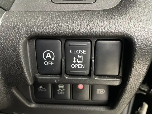 日産 デイズ ルークス ハイウェイスターX 埼玉県 2017(平29)年 4.4万km ブラック 純正ナビ/アラウンドビューモニター/ドライブレコーダー/ETC/衝突被害軽減ブレーキ/オートマティックハイビーム/LEDライト/純正フロアマット/サーキュレーター/サンバイザー/片側パワースライドドア/プッシュスタート