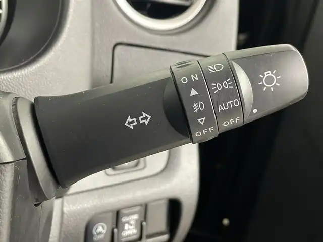 日産 デイズ ルークス ハイウェイスターX 埼玉県 2017(平29)年 4.4万km ブラック 純正ナビ/アラウンドビューモニター/ドライブレコーダー/ETC/衝突被害軽減ブレーキ/オートマティックハイビーム/LEDライト/純正フロアマット/サーキュレーター/サンバイザー/片側パワースライドドア/プッシュスタート