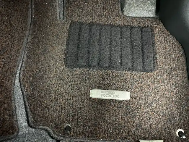 日産 デイズ ルークス ハイウェイスターX 埼玉県 2017(平29)年 4.4万km ブラック 純正ナビ/アラウンドビューモニター/ドライブレコーダー/ETC/衝突被害軽減ブレーキ/オートマティックハイビーム/LEDライト/純正フロアマット/サーキュレーター/サンバイザー/片側パワースライドドア/プッシュスタート