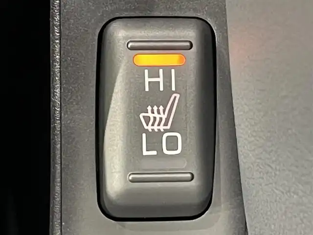 三菱 デリカＤ：５ シャモニー 愛知県 2025(令7)年 0.1千km グラファイトグレーメタリック/ブラックマイカ 登録済未使用車/衝突軽減ブレーキ/両側電動スライドドア/全方位カメラ/レーダークルーズコントロール/100V電源/シートヒーター/LEDヘッドライト/ステアリングヒーター/パワーシート/電動リアゲート/レーンキープアシスト/オートハイビーム/プッシュスタート/スマートキー/アイドリングストップ/純正アルミホイール/オートライト/ディーゼル/ターボ/4WD/ブラインドスポットモニター/パドルシフト/ハーフレザーシート/ウィンカーミラー/電動格納ミラー/フォグランプ/ステアリングリモコン/横滑り防止装置/電動パーキングブレーキ/オートブレーキホールド/CHAMONIX (8人)　4WD　e-Assist/オリジナルナビ取付パッケージ＋リアモニター取付パッケージ(25/300)　ステップレス　（8人）