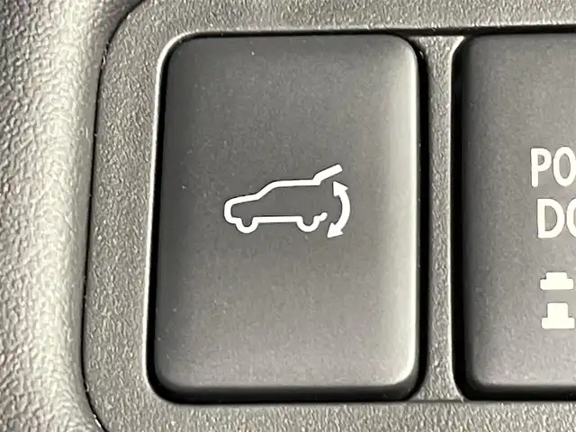 三菱 デリカＤ：５ シャモニー 愛知県 2025(令7)年 0.1千km グラファイトグレーメタリック/ブラックマイカ 登録済未使用車/衝突軽減ブレーキ/両側電動スライドドア/全方位カメラ/レーダークルーズコントロール/100V電源/シートヒーター/LEDヘッドライト/ステアリングヒーター/パワーシート/電動リアゲート/レーンキープアシスト/オートハイビーム/プッシュスタート/スマートキー/アイドリングストップ/純正アルミホイール/オートライト/ディーゼル/ターボ/4WD/ブラインドスポットモニター/パドルシフト/ハーフレザーシート/ウィンカーミラー/電動格納ミラー/フォグランプ/ステアリングリモコン/横滑り防止装置/電動パーキングブレーキ/オートブレーキホールド/CHAMONIX (8人)　4WD　e-Assist/オリジナルナビ取付パッケージ＋リアモニター取付パッケージ(25/300)　ステップレス　（8人）