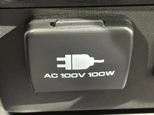 三菱 デリカＤ：５ シャモニー 愛知県 2025(令7)年 0.1千km グラファイトグレーメタリック/ブラックマイカ 登録済未使用車/衝突軽減ブレーキ/両側電動スライドドア/全方位カメラ/レーダークルーズコントロール/100V電源/シートヒーター/LEDヘッドライト/ステアリングヒーター/パワーシート/電動リアゲート/レーンキープアシスト/オートハイビーム/プッシュスタート/スマートキー/アイドリングストップ/純正アルミホイール/オートライト/ディーゼル/ターボ/4WD/ブラインドスポットモニター/パドルシフト/ハーフレザーシート/ウィンカーミラー/電動格納ミラー/フォグランプ/ステアリングリモコン/横滑り防止装置/電動パーキングブレーキ/オートブレーキホールド/CHAMONIX (8人)　4WD　e-Assist/オリジナルナビ取付パッケージ＋リアモニター取付パッケージ(25/300)　ステップレス　（8人）