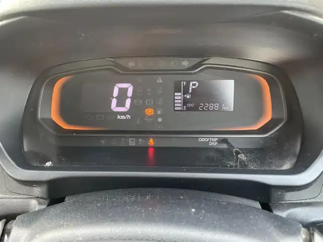 ダイハツ ミラ イース L SAⅢ 滋賀県 2018(平30)年 2.3万km ブライトシルバーメタリック 衝突軽減ブレーキ/横滑り防止装置/ドライブレコーダー前後/アイドリングストップ/オートハイビーム/ヘッドライトレベリング/コーナーセンサー/リモコンキー/スペアキー/ドアバイザー/夏タイヤ積込み