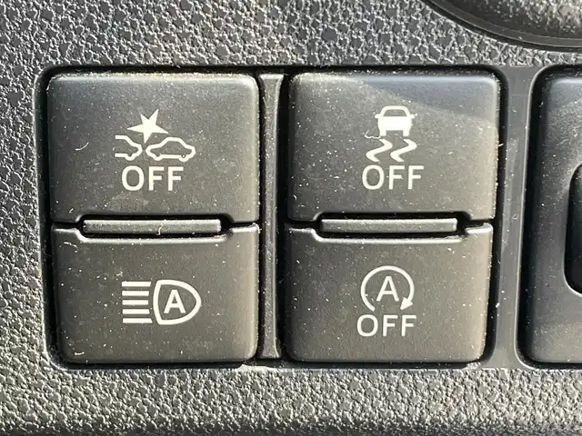 ダイハツ ミラ イース L SAⅢ 滋賀県 2018(平30)年 2.3万km ブライトシルバーメタリック 衝突軽減ブレーキ/横滑り防止装置/ドライブレコーダー前後/アイドリングストップ/オートハイビーム/ヘッドライトレベリング/コーナーセンサー/リモコンキー/スペアキー/ドアバイザー/夏タイヤ積込み