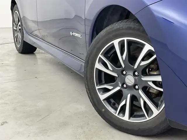 日産 ノート e-パワーオーテック スポーツスペック 福岡県 2019(令1)年 6.1万km オーロラフレアブルーパール 純正ナビ（フルセグＴＶ）　/全方位カメラ　/ＥＴＣ　/インテリジェントルームミラー　/ＡＣＣ　/コーナーセンサー　/エマージェンシーブレーキ　/レーンキープ　/アイドリングストップ　/ＬＥＤ　/サマータイヤ４本積み込み
