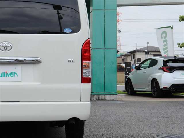 トヨタ ハイエース GL ロング 神奈川県 2020(令2)年 0.8万km パール 純正フリップダウンモニター/片側パワースライドドア/ビルトイETC/ドラレコ（前後）/純正フロアマット/フルセグTV/バックカメラ/イージークロザーバックドア/オプティトロンメーター/プライバシーガラス/アクセサリーコンセント