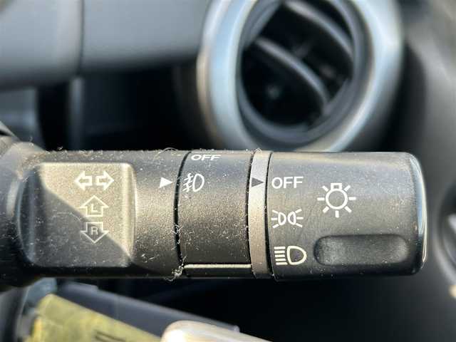 マツダ デミオ SPORT 岡山県 2009(平21)年 6.9万km ラディアントエボニーマイカ ＭＴモード付ＡＴパドルシフト／盗難防止装置／フルフラットシート／ＡＡＣ／ナビでＤＶＤ再生可能／Ｂｌｕｅｔｏｏｔｈ接続／パワーステアリング／パワーウィンドウ