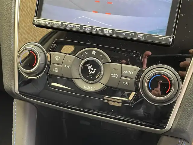 スバル レヴォーグ 1．6GT－S アイサイト 岩手県 2014(平26)年 2.3万km クリスタルホワイトP ワンオーナー/４WD/ターボ/メーカーオプション本革シート/ビルシュタインダンパー/アイサイトVer.3/プリクラッシュブレーキ/全車速追従機能付きクルーズコントロール/アクティブレーンキープ/AT誤発進抑制機能/横滑り防止装置/アイドリングストップ/パドルシフト/パワーシート/シートヒーター/純正ナビ/（CD/DVD/フルセグ/SD/USB）/ステアリングスイッチ/バックカメラ/ETC/LEDヘッドライト/LEDアクセサリーライナー/フロント・リヤフォグランプ/純正18インチアルミホイール