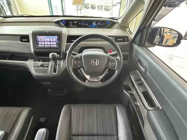ホンダ フリード G ホンダセンシング 東京都 2017(平29)年 4.5万km コバルトブルーパール ワンオーナー/純正ナビ/（VXM-174VFXI）/（CD/DVD/フルセグ/Bluetooth）/バックカメラ/F/Rコーナーセンサー/ブラックハーフレザーシート/両側パワースライドドア/レーダークルーズ/プリクラッシュセーフティ/LKA/スマートキー/プッシュスタート/スペアキー/ドラレコ/（ND-DVR10）/オートライト/LEDヘッドライト/純正フォグライト/革巻きステアリング/ステアリングスイッチ/リアロールサンシェード/ISOFIX/リアプライバシーガラス/電動格納ウィンカーミラー/AC100V/アイドリングストップ/ETC/バイザー/純正15インチアルミホイール/W+サイド+カーテンSRS&ABS/横滑防止装置/新車時保証書/取扱説明書