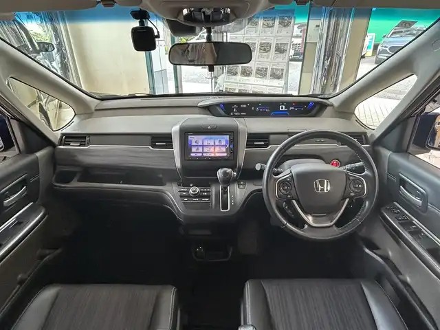 ホンダ フリード G ホンダセンシング 東京都 2017(平29)年 4.5万km コバルトブルーパール ワンオーナー/純正ナビ/（VXM-174VFXI）/（CD/DVD/フルセグ/Bluetooth）/バックカメラ/F/Rコーナーセンサー/ブラックハーフレザーシート/両側パワースライドドア/レーダークルーズ/プリクラッシュセーフティ/LKA/スマートキー/プッシュスタート/スペアキー/ドラレコ/（ND-DVR10）/オートライト/LEDヘッドライト/純正フォグライト/革巻きステアリング/ステアリングスイッチ/リアロールサンシェード/ISOFIX/リアプライバシーガラス/電動格納ウィンカーミラー/AC100V/アイドリングストップ/ETC/バイザー/純正15インチアルミホイール/W+サイド+カーテンSRS&ABS/横滑防止装置/新車時保証書/取扱説明書