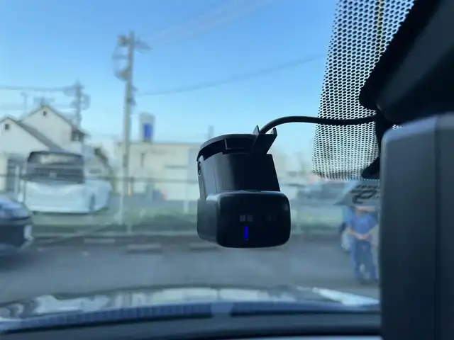 日産 キックス X 神奈川県 2022(令4)年 0.4万km 青Ⅱ 純正メモリナビ/(フルセグ/Bluetooth/SD/DVD/USB)/アラウンドビューモニター/プロパイロット/レーダークルーズコントロール/前方ドライブレコーダー/ビルトインETC/インテリジェントエマージェンシーブレーキ/デジタルインナーミラー/前席シートヒーター/ステアリングヒーター/電動パーキングブレーキ/オートブレーキホールド/純正フロアマット/横滑り防止装置/取扱説明書/保証書/スペアキー×1