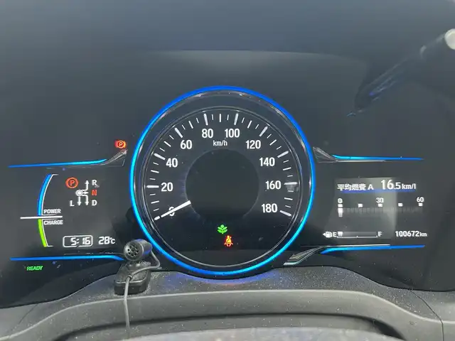 ホンダ ヴェゼル ハイブリッド Z 愛知県 2015(平27)年 10.1万km ホワイトオーキッドパール ワンオーナー/SDナビ（BT/SD/FM/AM/DVD/CD)/ワンセグTV/バックカメラ/LEDヘッドライト/フォグランプ/ETC/プッシュスタート/運転席＆助手席シートヒーター/パドルシフト/革ステアリング/ルーフレール/純正17インチAW/スマートキー/スペアキー