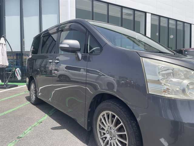 トヨタ ノア X スマートエディション 長崎県 2009(平21)年 17.5万km グレーメタリック 純正HDDナビ/（ワンセグ・BT・CD/DVD・AMFM）/両側パワースライドドア/スマートキー/ETC/バックカメラ/キセノンヘッドライト/オートライト/スペアキー/社外フロアマット
