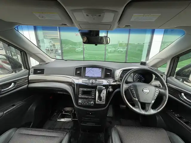 日産 エルグランド 250HWS S アーバンクロム 香川県 2020(令2)年 4.5万km ファントムブラック 登録時走行距離：44493km/メーカー純正ナビ/　CD DVD フルセグTV/全方位カメラ/ドライブレコーダー/ビルトインETC/両側パワースライドドア/エマージェンシーブレーキ/レーンキープアシスト/レーダークルーズコントロール/クリアランスソナー/MTモード付AT/横滑り防止装置/オットマン/ロールサンシェード/プッシュスタート/スマートキー