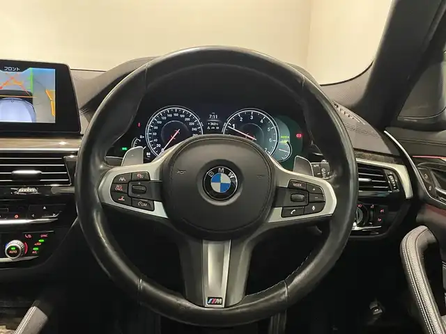 ＢＭＷ ５３０ｉ ツーリング Mスポーツ 愛知県 2018(平30)年 5.3万km アルピンホワイトⅢ サンルーフ　/レザーＰＫＧ　/ＨＵＤ　/ｈ／ｋサウンド　/シートヒーター　/純正ナビ　/Ｂｌｕｅｔｏｏｔｈ　/３６０度カメラ　/フルセグＴＶ　/ACC/ＬＫＡ　/ＢＳＭ　/ミラー型ＥＴＣ　/パワーバックドア　/ＬＥＤヘッドライト/アイドリングストップ