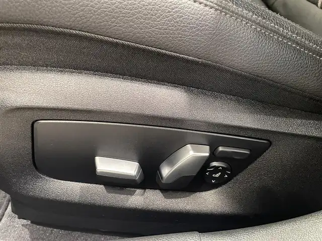 ＢＭＷ ５３０ｉ ツーリング Mスポーツ 愛知県 2018(平30)年 5.3万km アルピンホワイトⅢ サンルーフ　/レザーＰＫＧ　/ＨＵＤ　/ｈ／ｋサウンド　/シートヒーター　/純正ナビ　/Ｂｌｕｅｔｏｏｔｈ　/３６０度カメラ　/フルセグＴＶ　/ACC/ＬＫＡ　/ＢＳＭ　/ミラー型ＥＴＣ　/パワーバックドア　/ＬＥＤヘッドライト/アイドリングストップ
