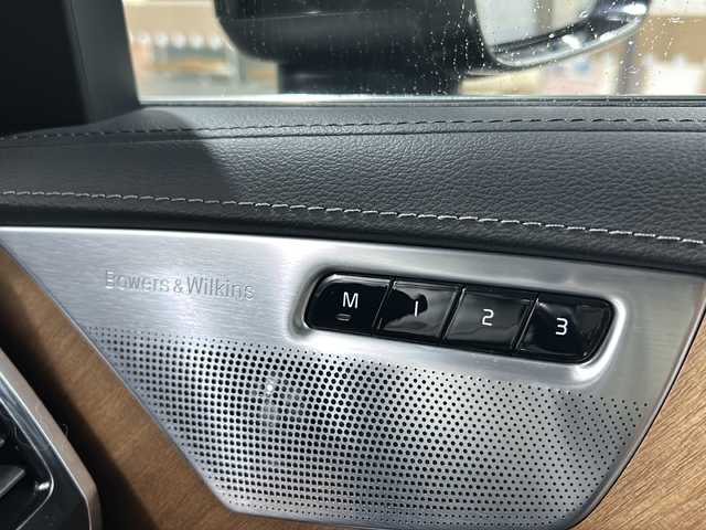 ボルボ ＸＣ９０ D5 AWD インスクリプション 福島県 2019(令1)年 5.5万km オニキスブラックP パノラマサンルーフ/Bowers&Wilkinsサウンド/エアーサスペンション/ヘッドアップディスプレイ/Citysafety/アダプティブクルーズコントロール/ブラインドスポットモニター/レーンキーピングエイド/フル・アクティブ・ハイビーム/パーフォレーテッド・ファインナッパレザー(ブラック)/全席シートヒーター/前席ベンチレーション/前席メモリ付パワーシート/パワーリアゲート/フットオープナー/純正HDDナビ(BT/USB/CD)/AppleCarPlay/360°カメラ/バックカメラ/自動駐車/発進付き/パークアシスト/前後ドライブレコーダー/ETC付/取扱説明書/保証書/スペアキー