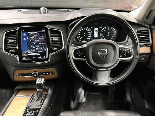ボルボ ＸＣ９０ D5 AWD インスクリプション 福島県 2019(令1)年 5.5万km オニキスブラックP パノラマサンルーフ/Bowers&Wilkinsサウンド/エアーサスペンション/ヘッドアップディスプレイ/Citysafety/アダプティブクルーズコントロール/ブラインドスポットモニター/レーンキーピングエイド/フル・アクティブ・ハイビーム/パーフォレーテッド・ファインナッパレザー(ブラック)/全席シートヒーター/前席ベンチレーション/前席メモリ付パワーシート/パワーリアゲート/フットオープナー/純正HDDナビ(BT/USB/CD)/AppleCarPlay/360°カメラ/バックカメラ/自動駐車/発進付き/パークアシスト/前後ドライブレコーダー/ETC付/取扱説明書/保証書/スペアキー