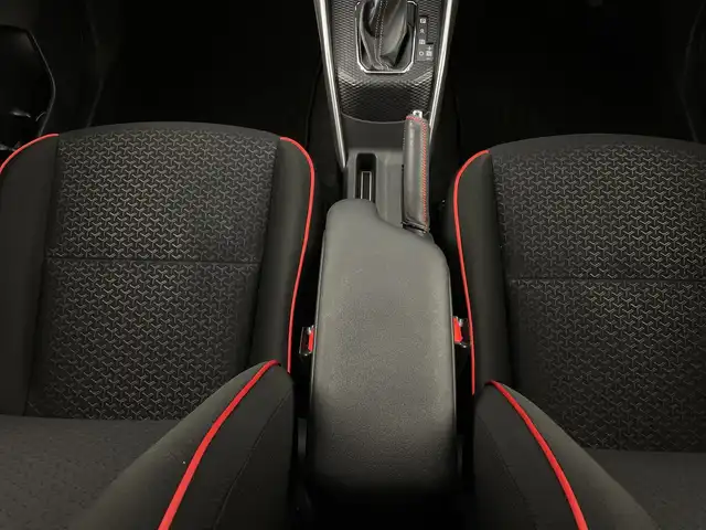 トヨタ ライズ Z 新潟県 2020(令2)年 5.5万km シャイニングホワイトパール ワンオーナー/４WD/衝突被害軽減ブレーキ/レーンキープアシスト/モデリスタエアロ/純正9インチディスプレイオーディオ/　（フルセグTV/BT/USB/iPod/AM/FM）/バックカメラ/レーダークルーズコントロール/LEDオートライト/シートヒーター/純正17インチアルミホイール/ステアリングスイッチ/アイドリングストップ/USBポート/スマートキー/ビルトインETC