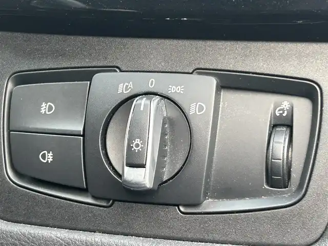 ＢＭＷ ４２０ｉ グランクーペ Mスポーツ 福岡県 2017(平29)年 6.1万km アルピンホワイトⅢ ワンオーナー/アダプティブクルーズコントロール/レーンディパーチャーウォーニング/レーンチェンジウォーニング/純正ナビ/バックカメラ/Bluetooth/パークディスタンスコントロール　/CD/DVD/AUX/USB/パワーバックドア/ステアリングスイッチ/パドルシフト　/純正18インチアルミホイール/ミラー一体型ETC