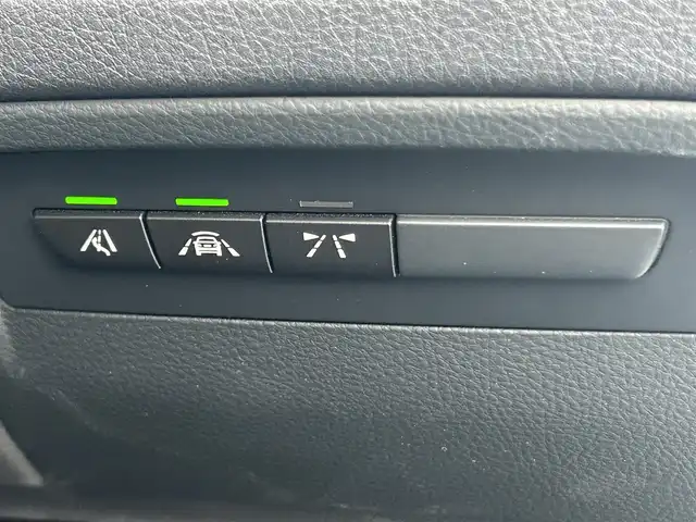 ＢＭＷ ４２０ｉ グランクーペ Mスポーツ 福岡県 2017(平29)年 6.1万km アルピンホワイトⅢ ワンオーナー/アダプティブクルーズコントロール/レーンディパーチャーウォーニング/レーンチェンジウォーニング/純正ナビ/バックカメラ/Bluetooth/パークディスタンスコントロール　/CD/DVD/AUX/USB/パワーバックドア/ステアリングスイッチ/パドルシフト　/純正18インチアルミホイール/ミラー一体型ETC