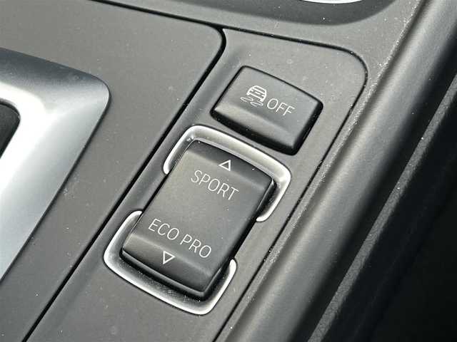 ＢＭＷ ４２０ｉ グランクーペ Mスポーツ 福岡県 2017(平29)年 6.1万km アルピンホワイトⅢ ワンオーナー/アダプティブクルーズコントロール/レーンディパーチャーウォーニング/レーンチェンジウォーニング/純正ナビ/バックカメラ/Bluetooth/パークディスタンスコントロール　/CD/DVD/AUX/USB/パワーバックドア/ステアリングスイッチ/パドルシフト　/純正18インチアルミホイール/ミラー一体型ETC