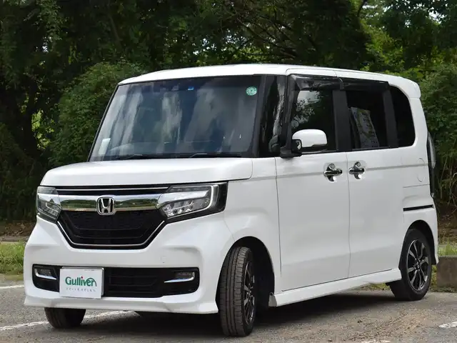 ホンダ Ｎ ＢＯＸ カスタム G L ホンダセンシング 福岡県 2019(平31)年 7.9万km プラチナホワイトパール 社外ナビ【AVICーRZ302】/　CD/DVD/ワンセグ/バックカメラ/スマートキー/プッシュスタート/片側パワースライドドア/ホンダセンシング/　・衝突軽減ブレーキ/　・誤発進抑制機能/　・後方誤発進抑制機能/　・歩行者事故低減ステアリング/　・ACC（アダプティブクルーズコントロール）/　・LKAS（車線維持支援システム）/　・先行車発進お知らせ機能/純正LEDヘッドライト/純正14インチアルミ/ETC