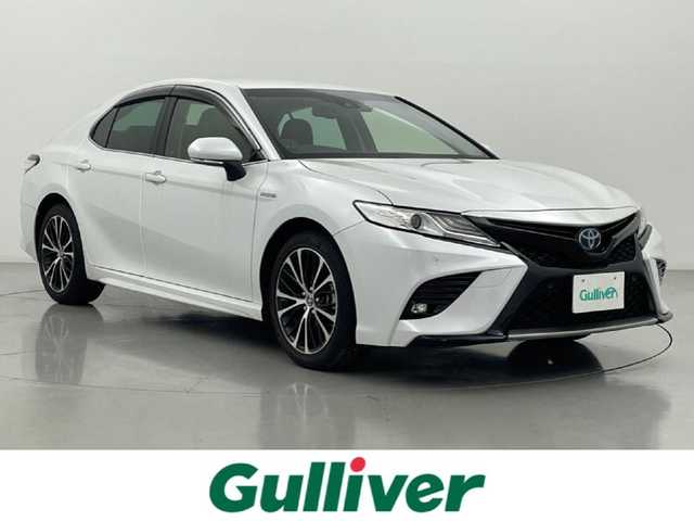 トヨタ カムリ WSレザーパッケージ 熊本県 2018(平30)年 6.7万km プラチナホワイトパールマイカ 純正ナビ（ＣＤ・ＤＶＤ・フルセグ・ＢＴ）/バックカメラ　/社外前後ドライブレコーダー　/ビルトインＥＴＣ　/前後クリアランスソナー　/前席シートヒーター　/前席パワーシート　/社外レーダー　/トヨタセーフティーセンス/・プリクラッシュセーフティ/・オートハイビーム/・ブラインドスポットモニター/・リアクロストラフィックアラート/・レーンディパーチャーアラート/・ロードサインアシスト/横滑り防止装置/ヘッドアップディスプレイ/ハーフレザーシート/純正フロアマット/純正１８インチAW/オートライト/LEDヘッドライト/フォグライト/スマートキー/プッシュスタート/保証書/取扱説明書