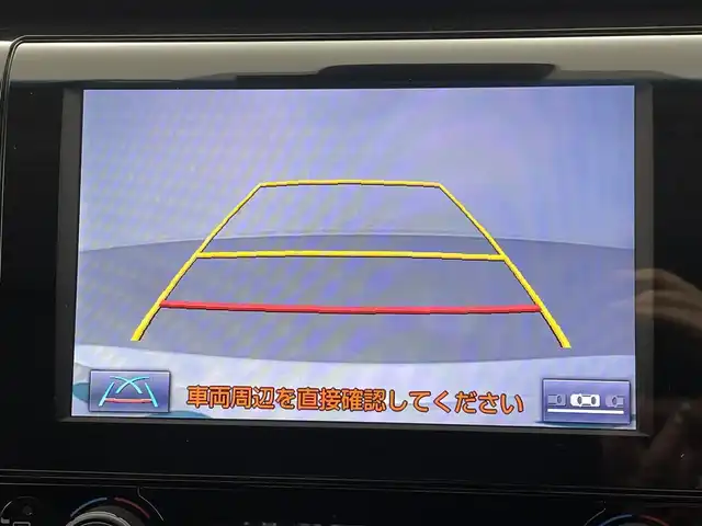 トヨタ カムリ WSレザーパッケージ 熊本県 2018(平30)年 6.7万km プラチナホワイトパールマイカ 純正ナビ（ＣＤ・ＤＶＤ・フルセグ・ＢＴ）/バックカメラ　/社外前後ドライブレコーダー　/ビルトインＥＴＣ　/前後クリアランスソナー　/前席シートヒーター　/前席パワーシート　/社外レーダー　/トヨタセーフティーセンス/・プリクラッシュセーフティ/・オートハイビーム/・ブラインドスポットモニター/・リアクロストラフィックアラート/・レーンディパーチャーアラート/・ロードサインアシスト/横滑り防止装置/ヘッドアップディスプレイ/ハーフレザーシート/純正フロアマット/純正１８インチAW/オートライト/LEDヘッドライト/フォグライト/スマートキー/プッシュスタート/保証書/取扱説明書