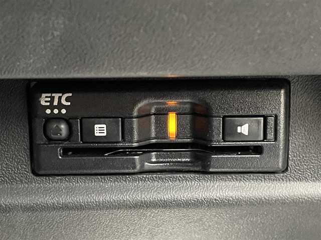 スズキ ジムニー シエラ JC 群馬県 2024(令6)年 1.1万km ブルームピンクメタリック 衝突軽減ブレーキシステム/レーンキープアシスト/レーダークルーズコントロール/社外メモリナビゲーション/（CD/DVD/SD/BT/フルセグTV）/バックカメラ/ビルトインETC/ナビ連動ドライブレコーダー/レーダー探知機/前席シートヒーター/ミラーヒーター/LEDヘッドライト/電格ミラー/ドアバイザー/社外シーケンシャルテールランプ/社外マフラー/純正フロアマット/純正15インチアルミホイール