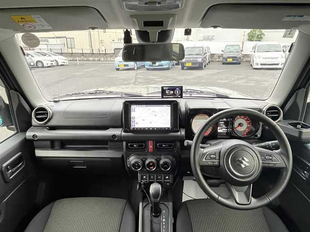 スズキ ジムニー シエラ JC 群馬県 2024(令6)年 1.1万km ブルームピンクメタリック 衝突軽減ブレーキシステム/レーンキープアシスト/レーダークルーズコントロール/社外メモリナビゲーション/（CD/DVD/SD/BT/フルセグTV）/バックカメラ/ビルトインETC/ナビ連動ドライブレコーダー/レーダー探知機/前席シートヒーター/ミラーヒーター/LEDヘッドライト/電格ミラー/ドアバイザー/社外シーケンシャルテールランプ/社外マフラー/純正フロアマット/純正15インチアルミホイール