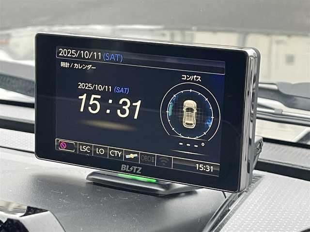 スズキ ジムニー シエラ JC 群馬県 2024(令6)年 1.1万km ブルームピンクメタリック 衝突軽減ブレーキシステム/レーンキープアシスト/レーダークルーズコントロール/社外メモリナビゲーション/（CD/DVD/SD/BT/フルセグTV）/バックカメラ/ビルトインETC/ナビ連動ドライブレコーダー/レーダー探知機/前席シートヒーター/ミラーヒーター/LEDヘッドライト/電格ミラー/ドアバイザー/社外シーケンシャルテールランプ/社外マフラー/純正フロアマット/純正15インチアルミホイール