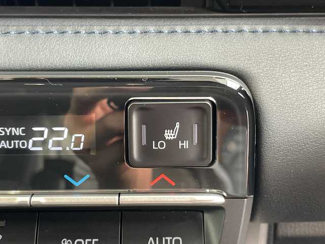 トヨタ ヴォクシー ハイブリッド S－Z 愛知県 2024(令6)年 0.8万km マッシブグレー 純正10.5型ディズプレイオーディオナビ/両側パワースライドドア/レーダークルーズコントロール/シートヒーター/バックカメラ/コーナーセンサー/純正アルミホイール/ETC2.0/LEDヘッドライト/インテリジェントミラー/リアオートエアコン/ドライブレコーダー/衝突軽減システム/フルセグ/CD DVD/Bluetooth/ステアリングスイッチ/スマートキー/プッシュスタート