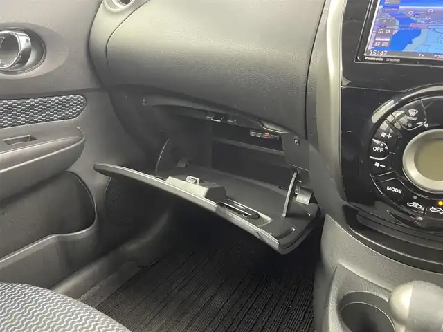 日産 ノート X DIG－S 大分県 2014(平26)年 4.1万km スーパーブラック 社外SDナビ/（フルセグ/CD/DVD/Bluetooth）/ETC/オートライト/ヘッドライトレベライザー/オートエアコン/電動格納ミラー/アイドリングストップ/プッシュスタート・スマートキー