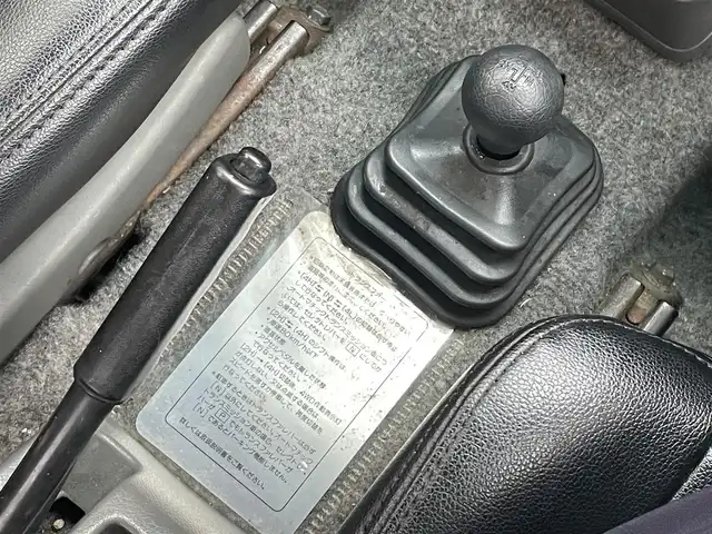 スズキ ジムニー XL－LTD 静岡県 1998(平10)年 12.8万km ベージュ ４ＷＤ　/ターボ　/３インチリフトＵＰ　/社外革調シートカバー　/純正オーディオ　　/純正鉄チンホイール　/ドアバイザー　　/保証書