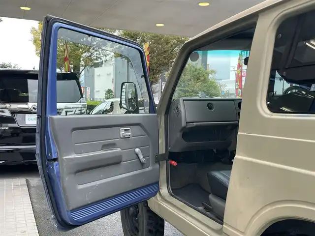 スズキ ジムニー XL－LTD 静岡県 1998(平10)年 12.8万km ベージュ ４ＷＤ　/ターボ　/３インチリフトＵＰ　/社外革調シートカバー　/純正オーディオ　　/純正鉄チンホイール　/ドアバイザー　　/保証書