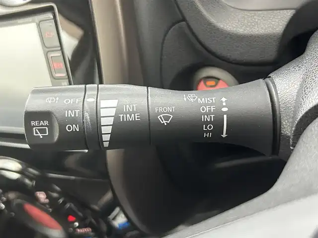 日産 ノート e－パワー メダリスト 熊本県 2017(平29)年 5.9万km オレンジ 純正ナビMM316D-W（ＣＤ・ＤＶＤ・フルセグ・ＢＴ・ＡＵＸ・Ｉｐｏｄ）/全周囲カメラ　/純正前方ドライブレコーダー　/ビルトインＥＴＣ　/前後クリアランスソナー　/衝突軽減ブレーキ　/レーンキープアシスト　/横滑り防止/電動格納ミラー/ハーフレザーシート/純正フロアマット/純正１５インチAW/オートライト/LEDヘッドライト/スマートキー/プッシュスタート