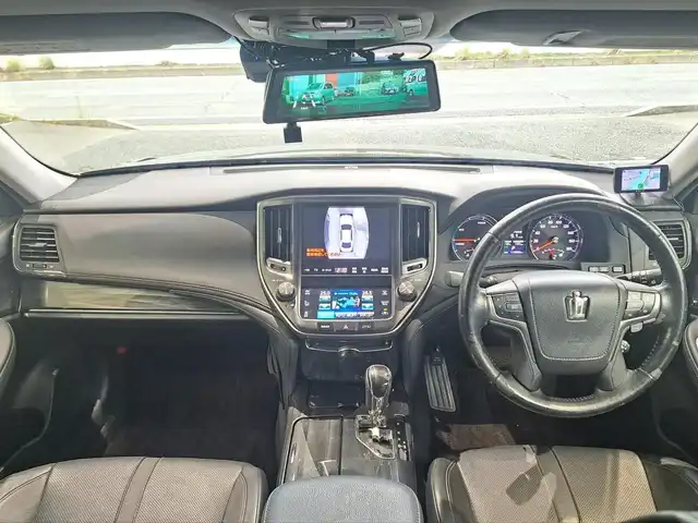 トヨタ クラウン ハイブリッド アスリートG 大阪府 2013(平25)年 11.5万km ブラック /サンルーフ//リアサンシェード//純正ディーラーHDDナビ//Bluetooth/CD/DVD/USB//フルセグテレビ//全方位カメラ・バックカメラ//前後コーナーセンサー//デジタルインナーミラー//ビルトインETC//前後純正ドライブレコーダー/DRT-H61A//GPSアンテナ内蔵レーダー探知機/GWR81sd//クルーズコントロール//前席パワーシート/D席メモリー付//前席シートヒーター・エアーシート//ステアリングヒーター//黒革シート//純正フロアマット//純正18インチアルミホイール//純正リアエアロ//ビルトインETC//スペアキー×1